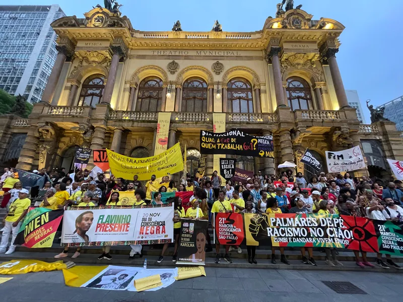 Fim da escala 6×1 e luta contra o genocídio negro marcam Marcha da Consciência Negra em SP