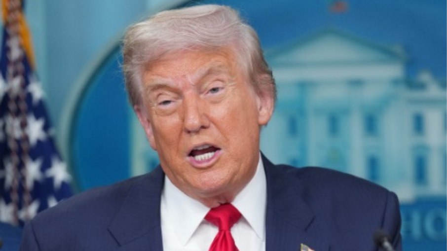 Trump endurece discurso e amplia tensão com o Irã