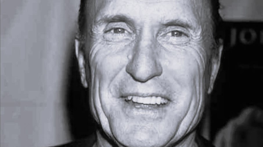 Morre astro de O Poderoso Chefão aos 95 anosM