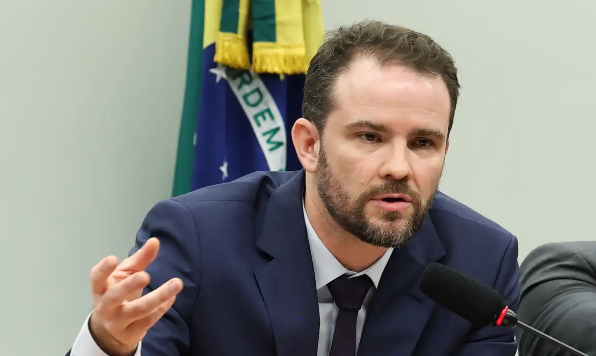 Durigan alerta que o compromisso é não deixar que pauta-bomba prejudique o país