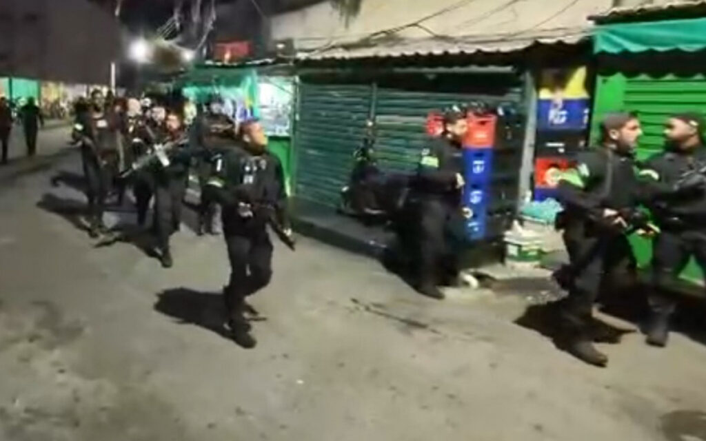 Operação contra Comando Vermelho termina em tiroteio e feridos no Rio